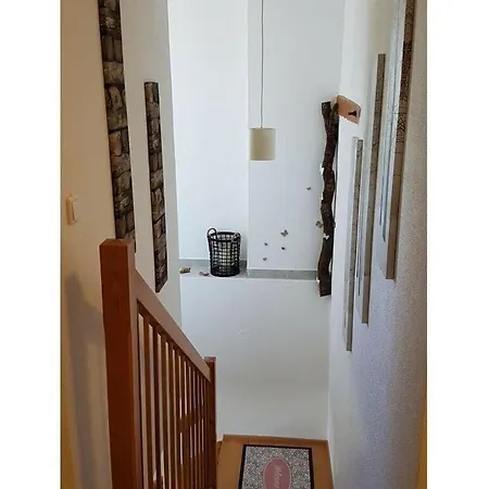 شقة In